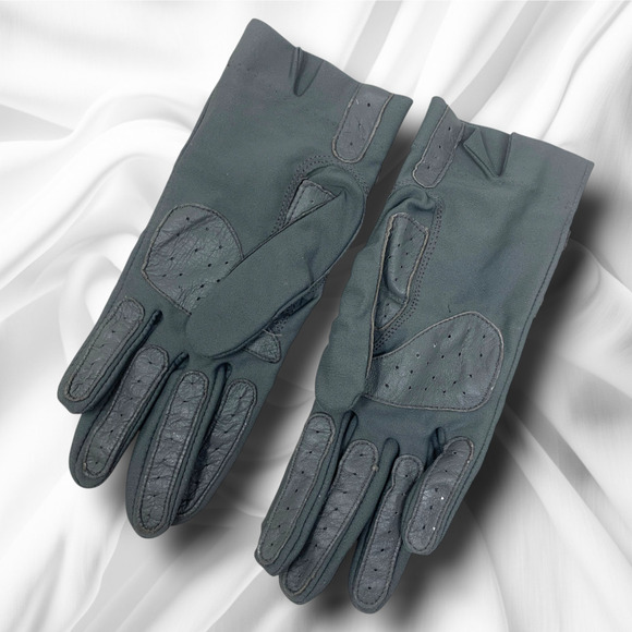 Vintage Fownes One Size Fits All Gray Stretch Nylon Spandex Driving Gloves READ - Picture 2 of 5